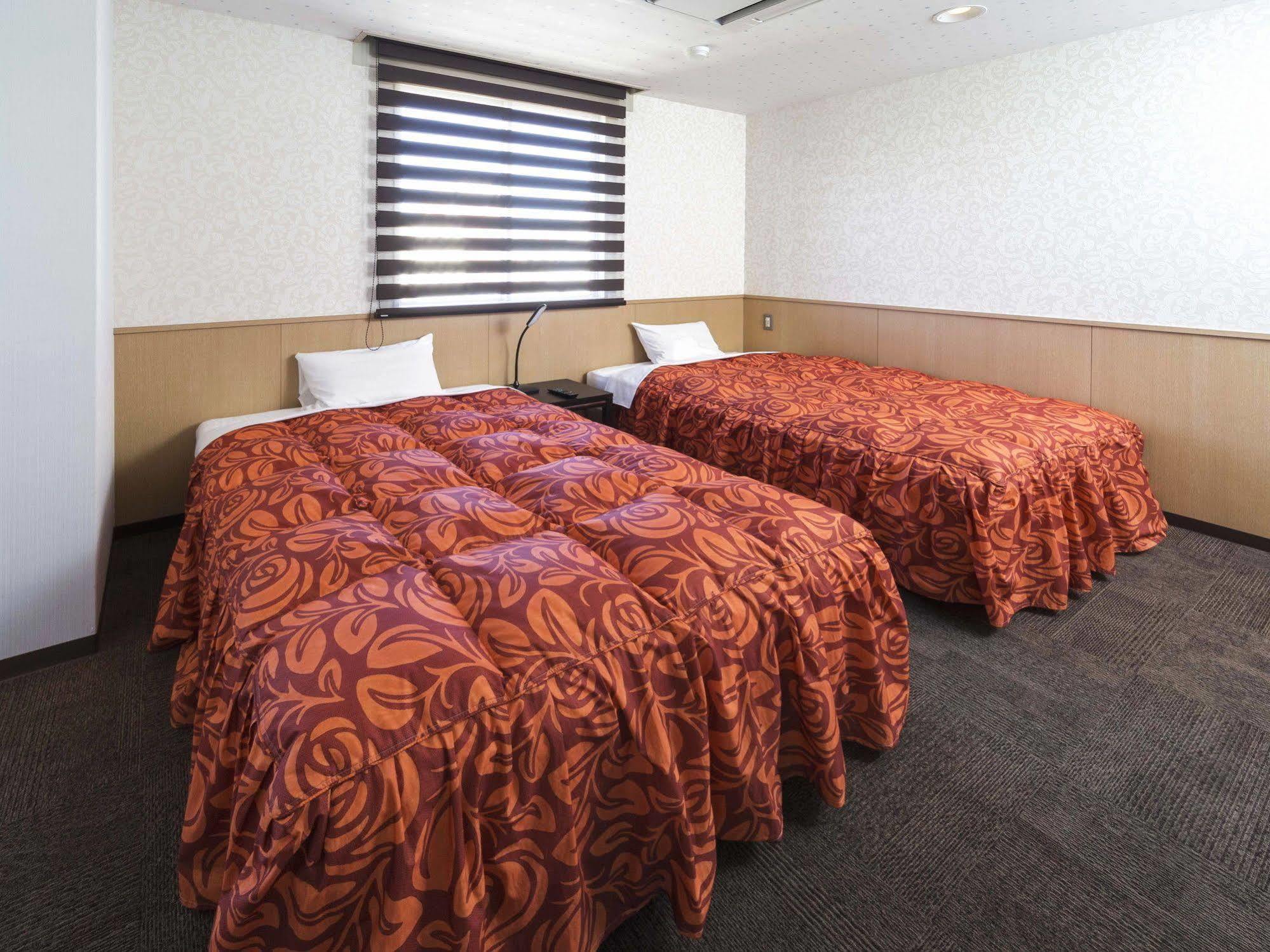 Hotel Minatoya Kōchi Екстериор снимка