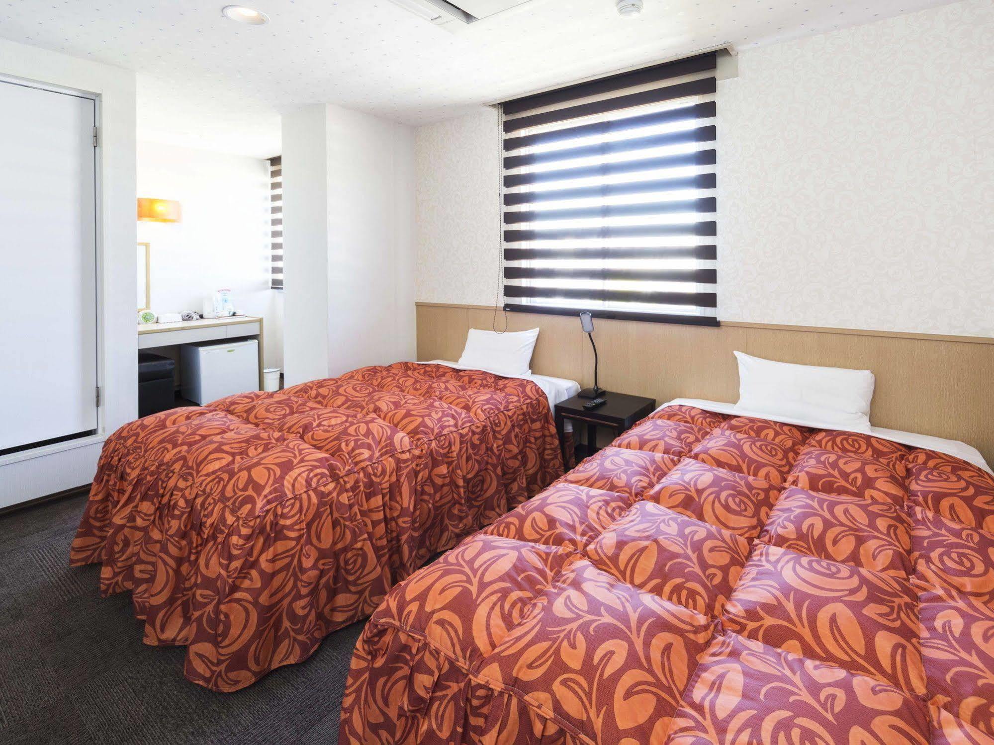 Hotel Minatoya Kōchi Екстериор снимка