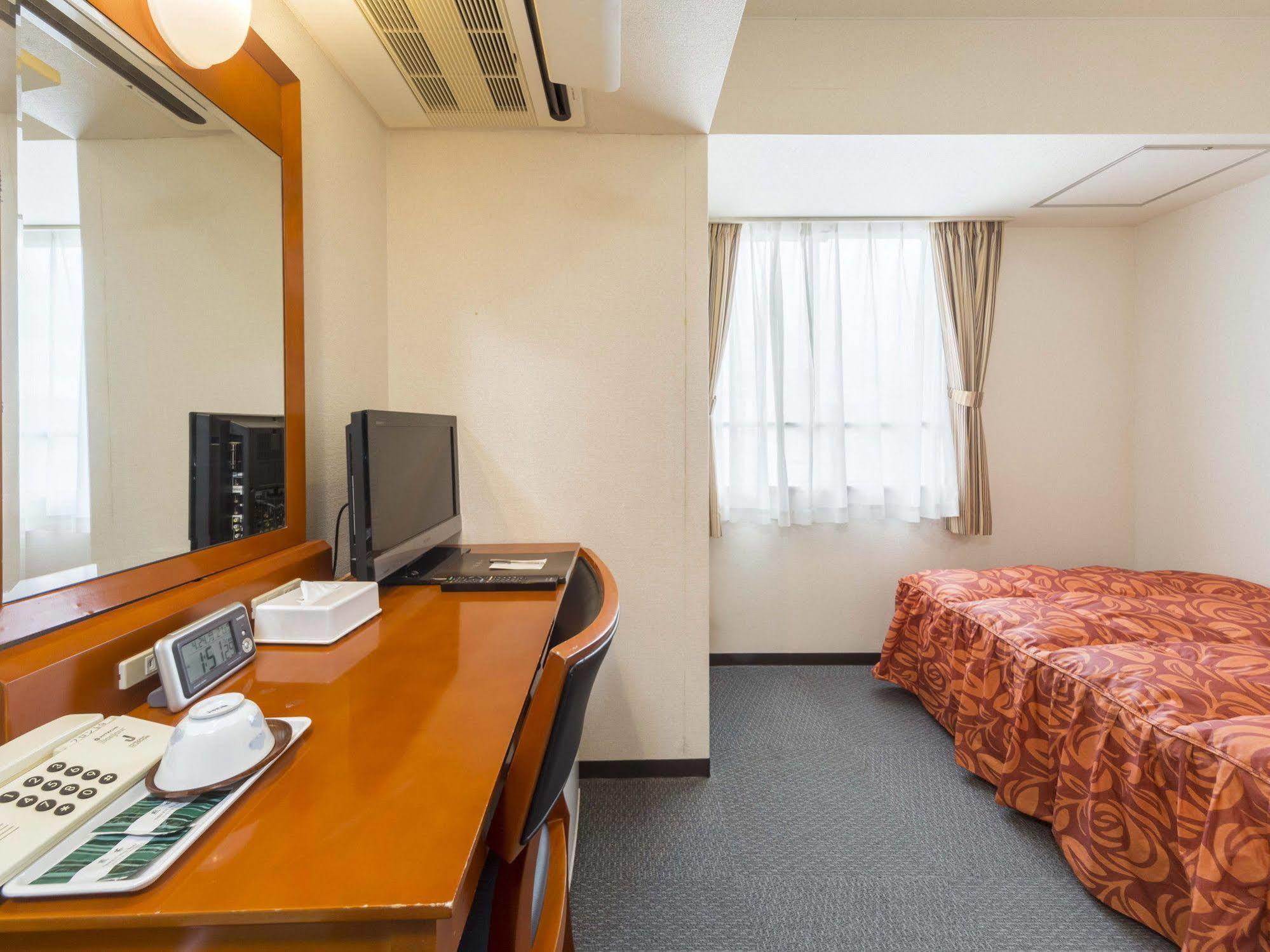 Hotel Minatoya Kōchi Екстериор снимка