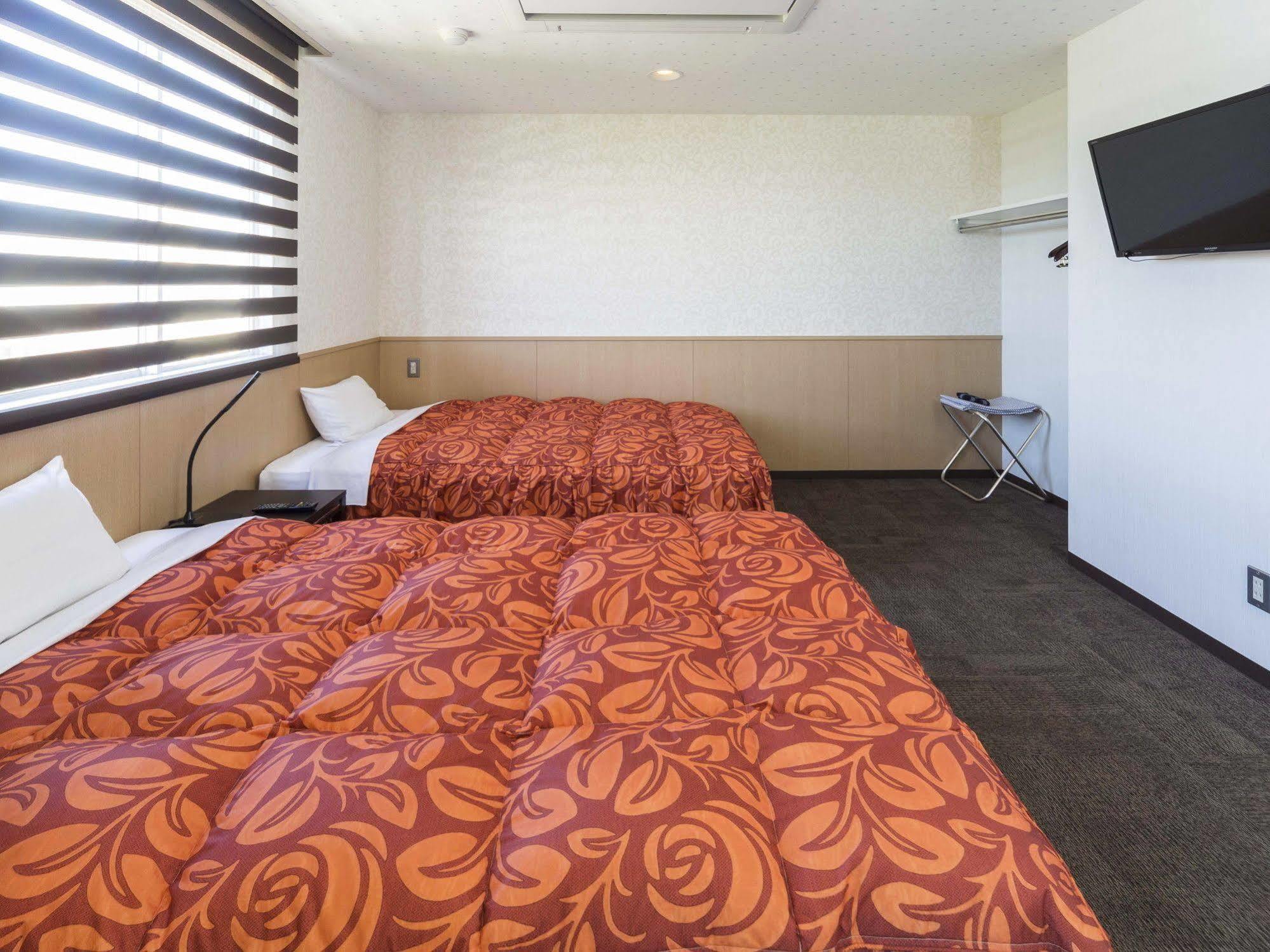 Hotel Minatoya Kōchi Екстериор снимка